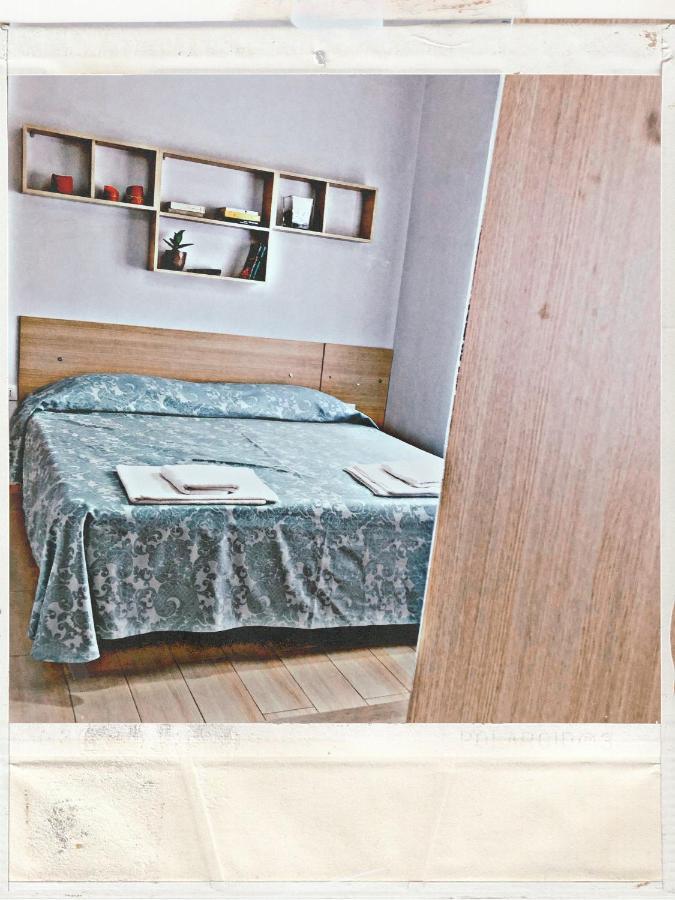 Arianiti Guesthouse Вльора Екстер'єр фото