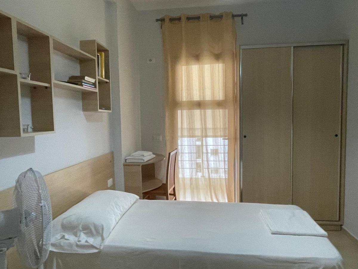 Arianiti Guesthouse Вльора Екстер'єр фото