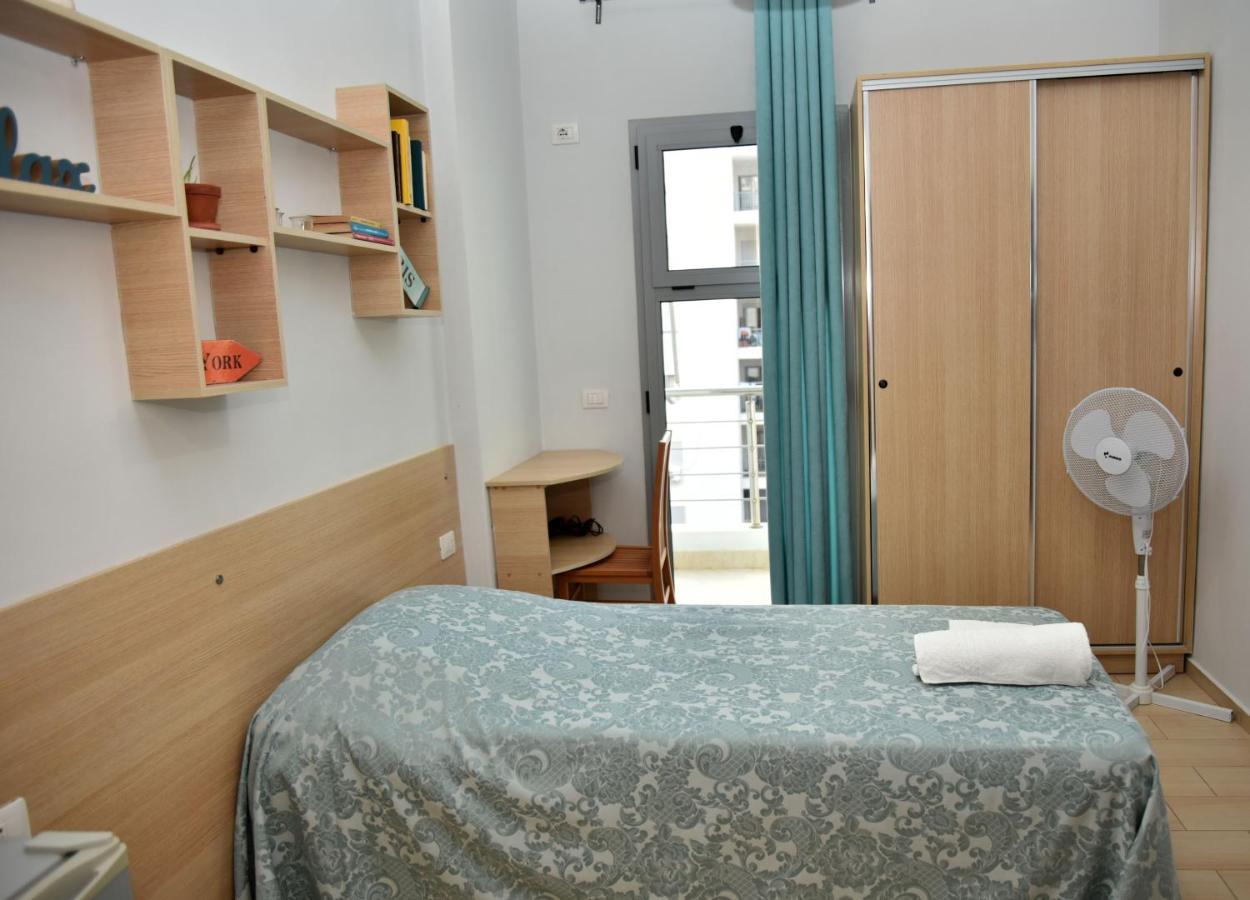 Arianiti Guesthouse Вльора Екстер'єр фото