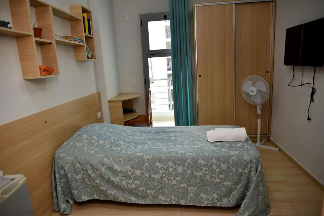 Arianiti Guesthouse Вльора Екстер'єр фото
